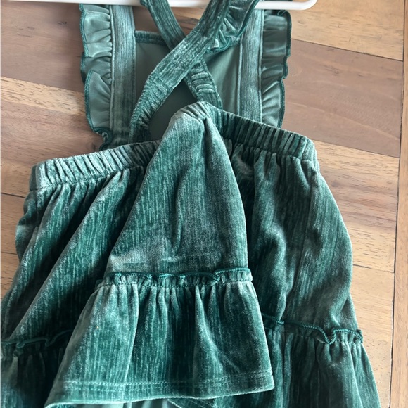 Green Ruffled dress - Picture 3 of 3